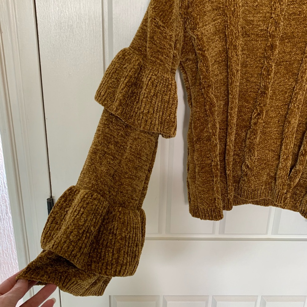 Sweater - Picture 2 of 2